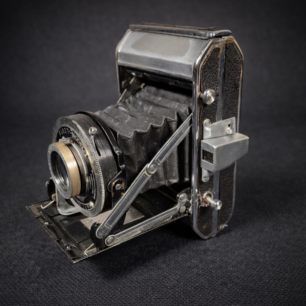 Vintage 1950s Kuri Anastigmat First Model I Folding Camera 120 Film Japan